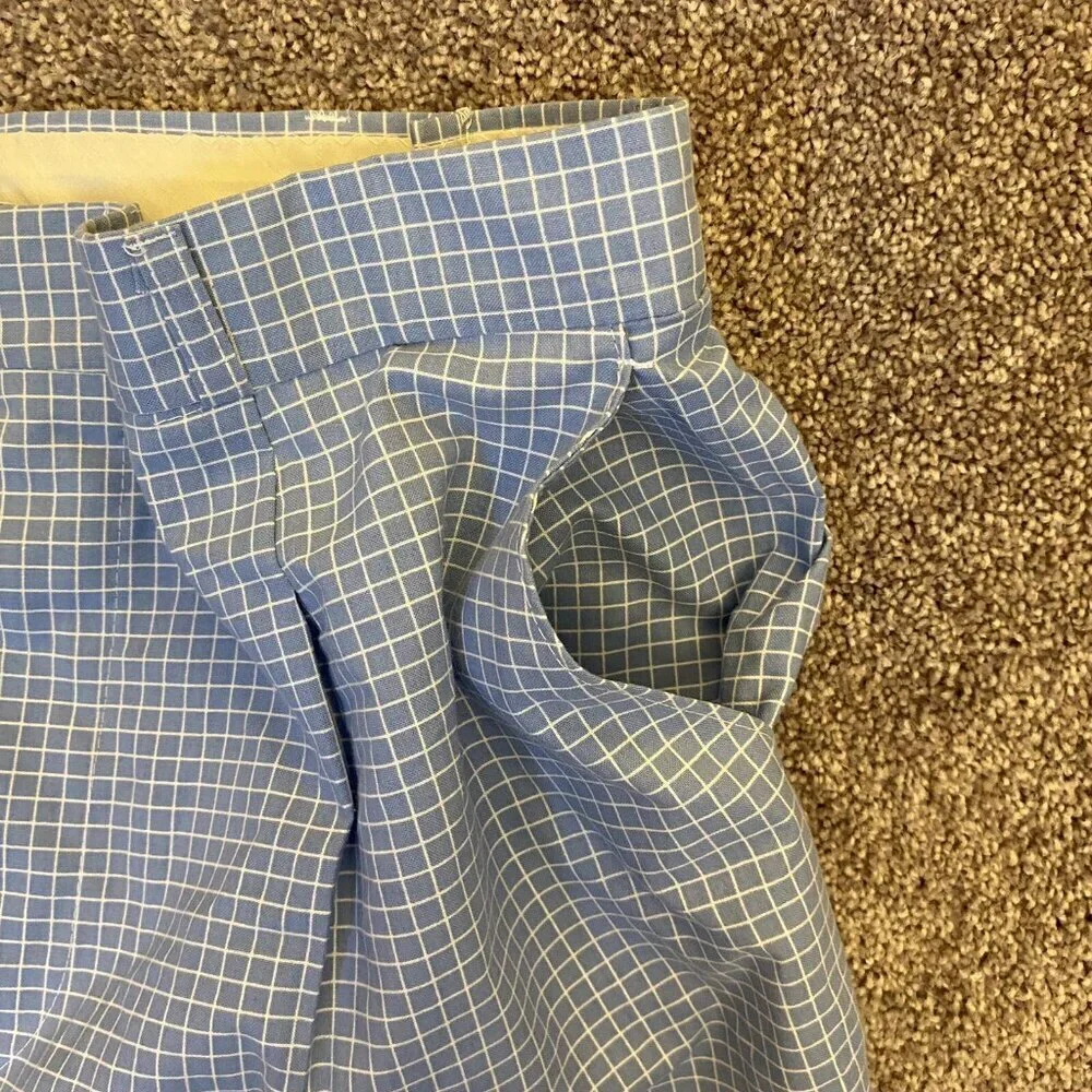Symmetry Men's Vintage Pleated Chino Shorts Size 34 Light Blue White Pockets GUC